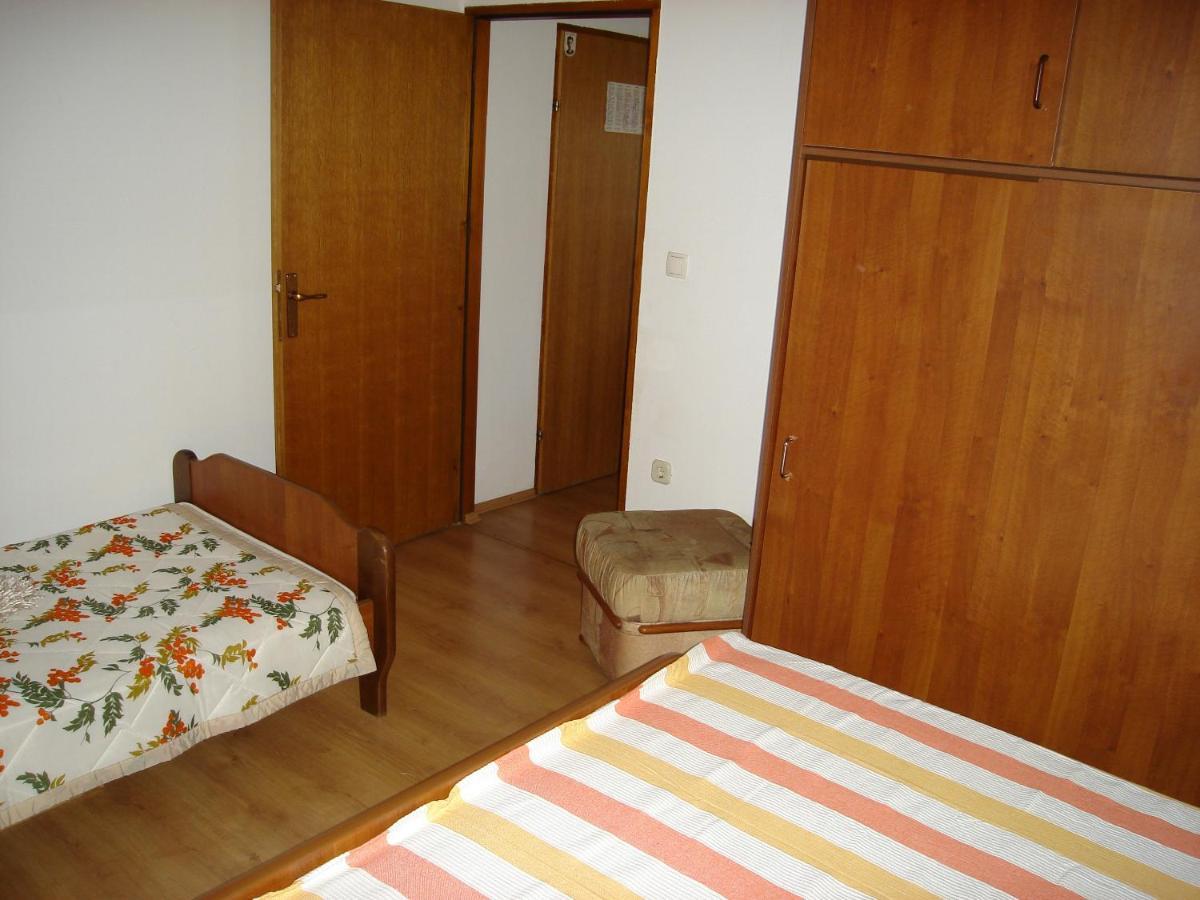 Apartment Kampor 5014B Kültér fotó