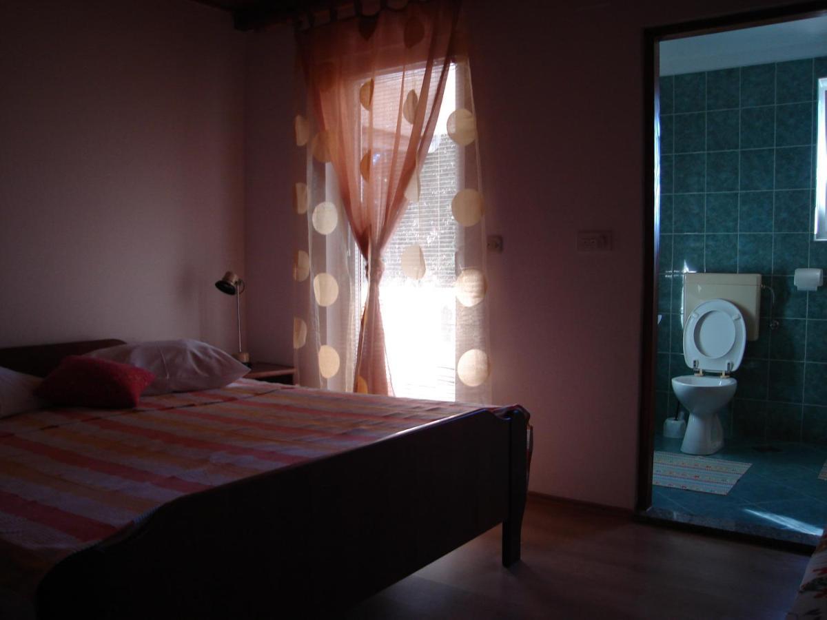 Apartment Kampor 5014B Kültér fotó
