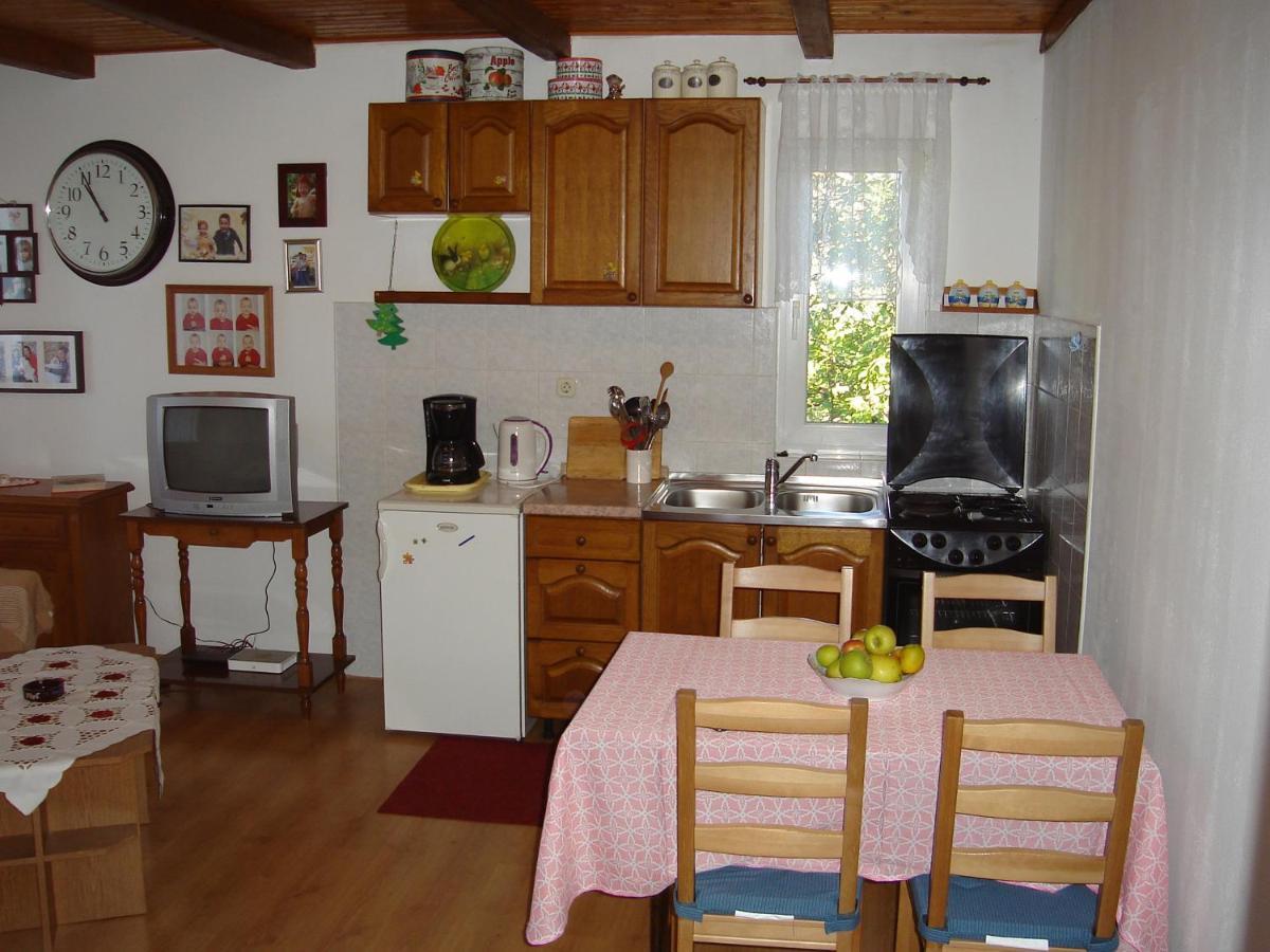 Apartment Kampor 5014B Kültér fotó